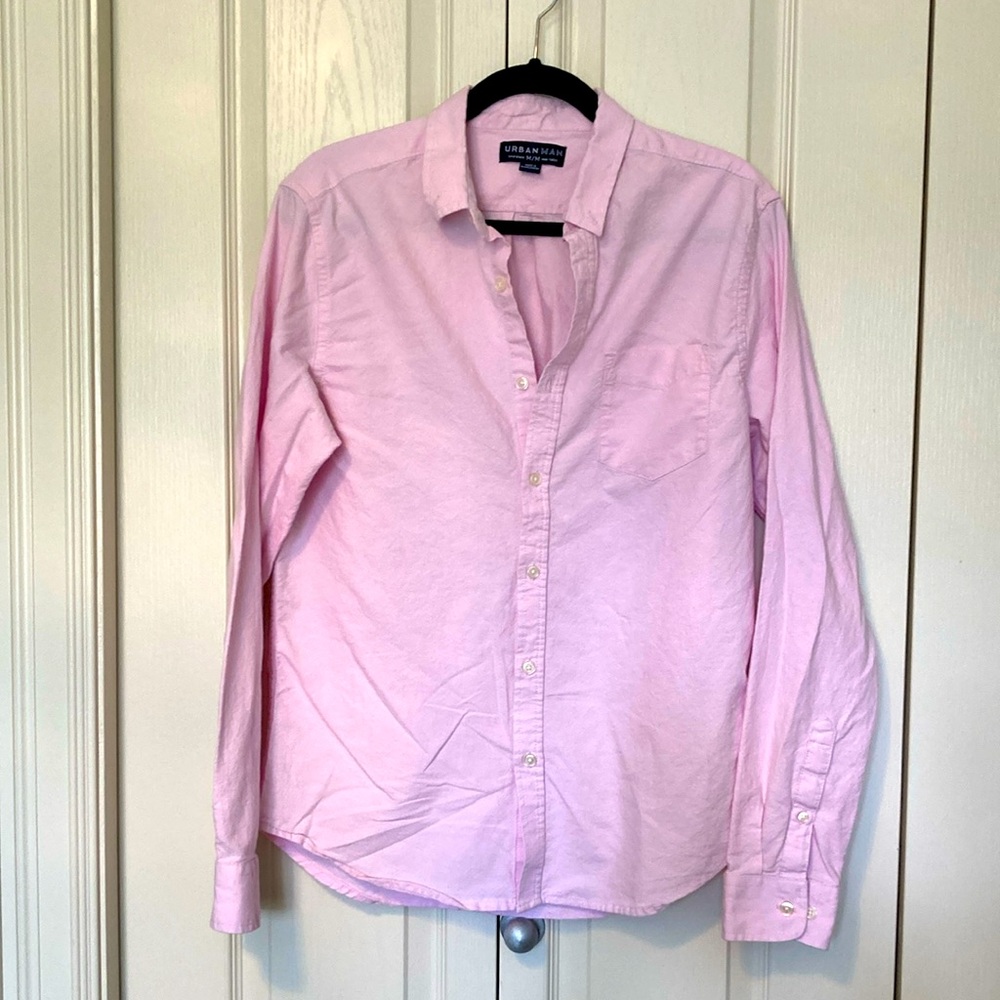 EUC Urban Man cotton button down shirt. Size medium. Man pink.